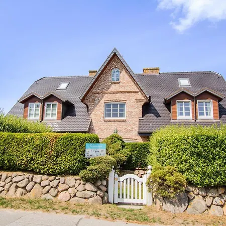 Holiday home Haus Moin *